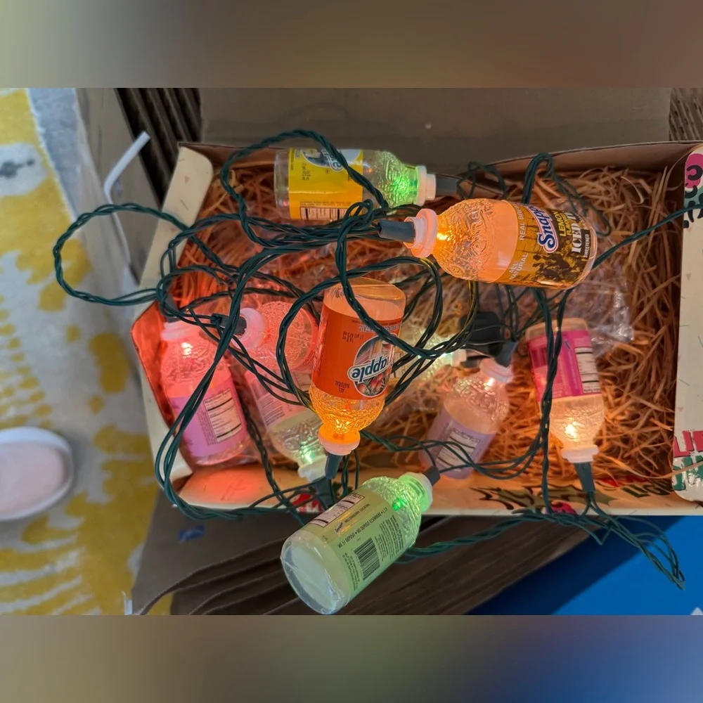 Vintage 1990’s Snapple Holiday Lights Set - they work!
